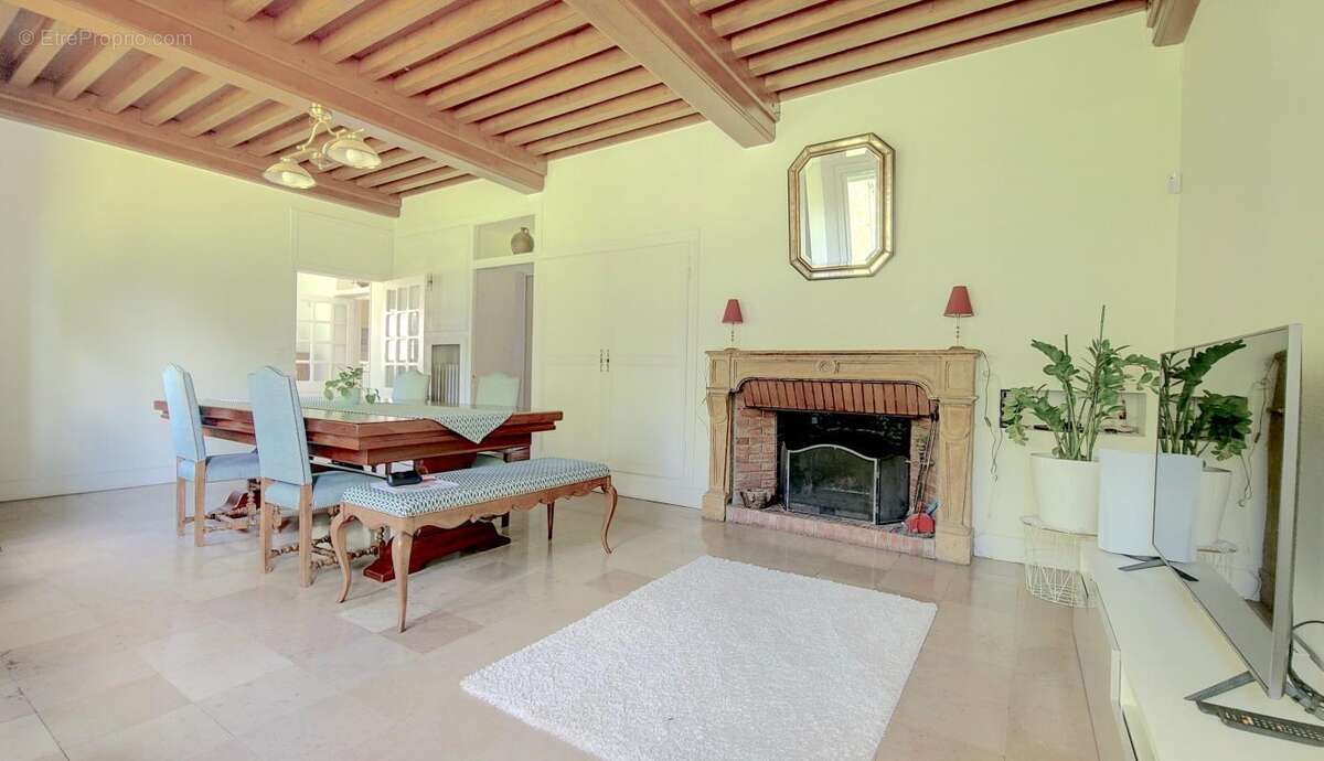 Maison de maître, 6 chambres, parc arboré de 4 566m², dépendances - photo 7