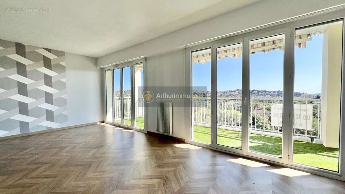Appartement à SAINT-RAPHAEL