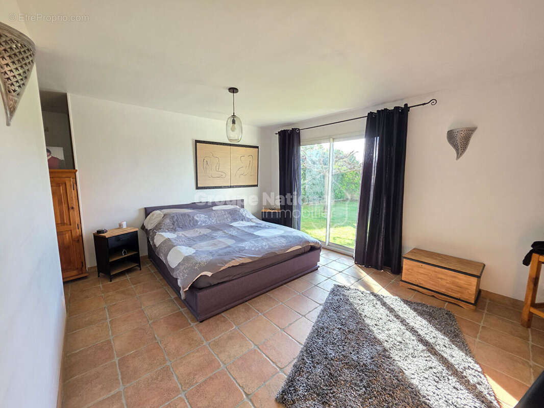 Maison à VINON-SUR-VERDON