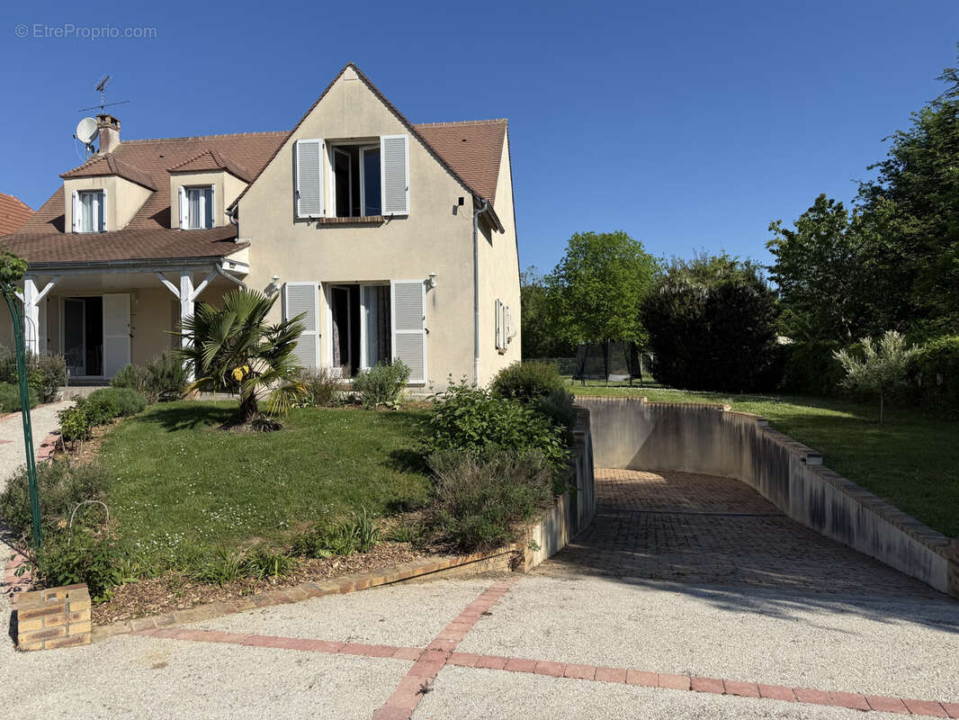 Maison à BOURRON-MARLOTTE