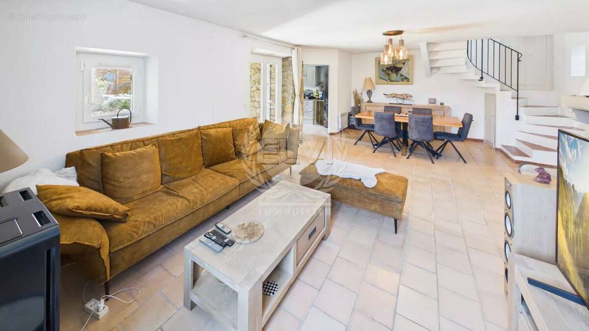 Appartement à PLAN-DE-LA-TOUR