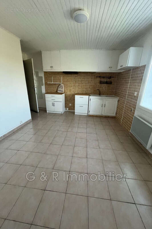 Appartement à GREASQUE