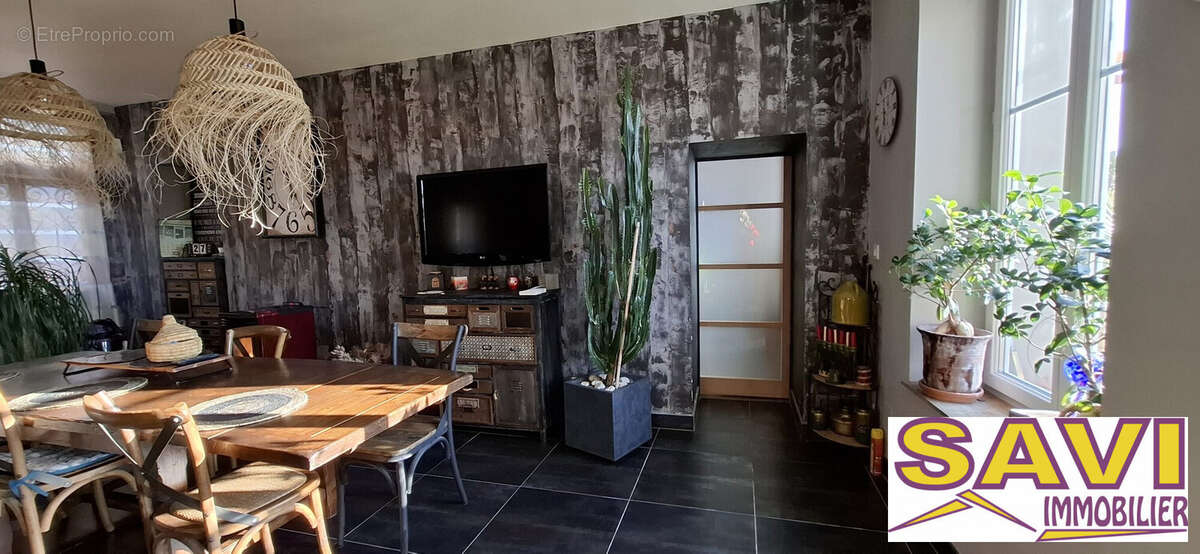 Maison à FERRIERES-EN-GATINAIS