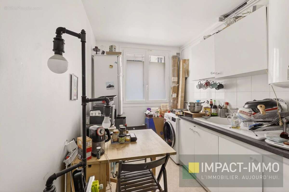 Appartement à PARIS-17E