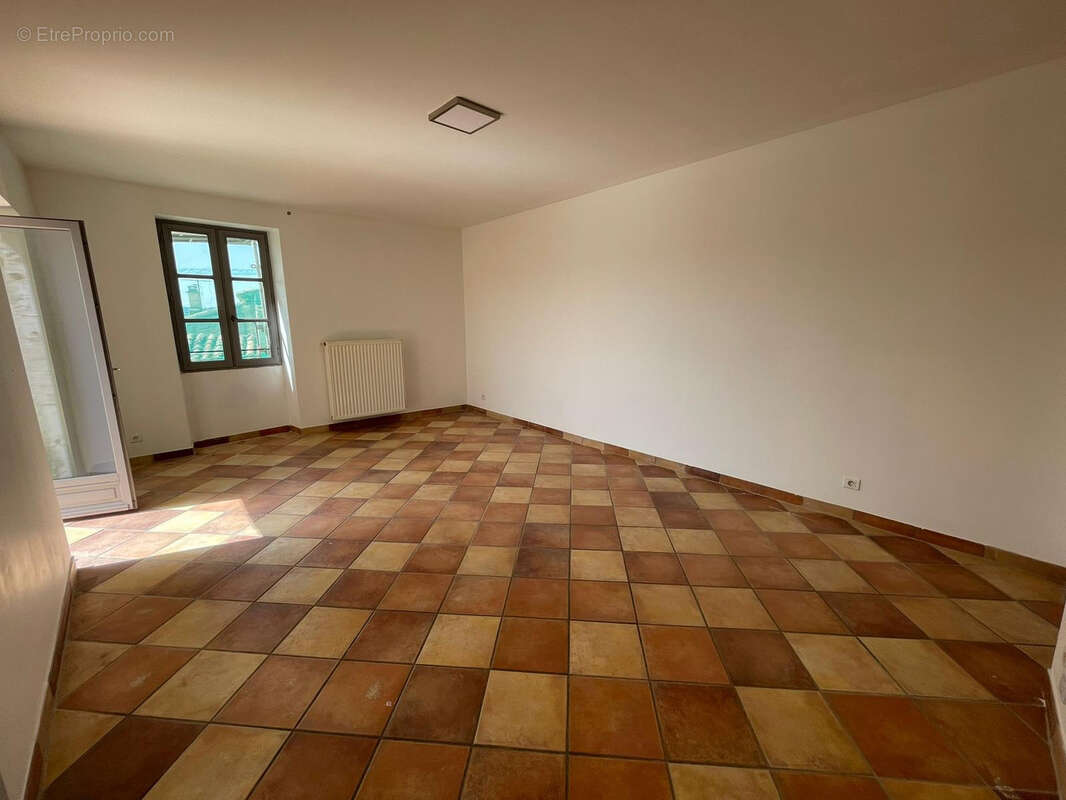 Appartement à PONT-SAINT-ESPRIT