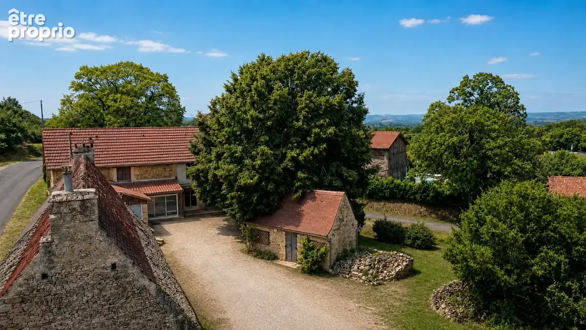 Maison à LA CHAPELLE-AUBAREIL