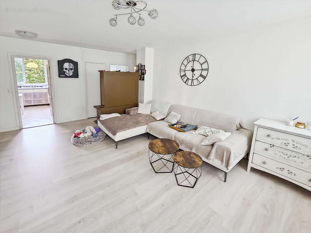 Appartement à JOUY-EN-JOSAS