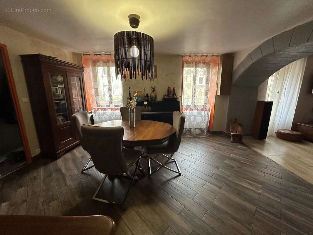 Maison à VENAREY-LES-LAUMES