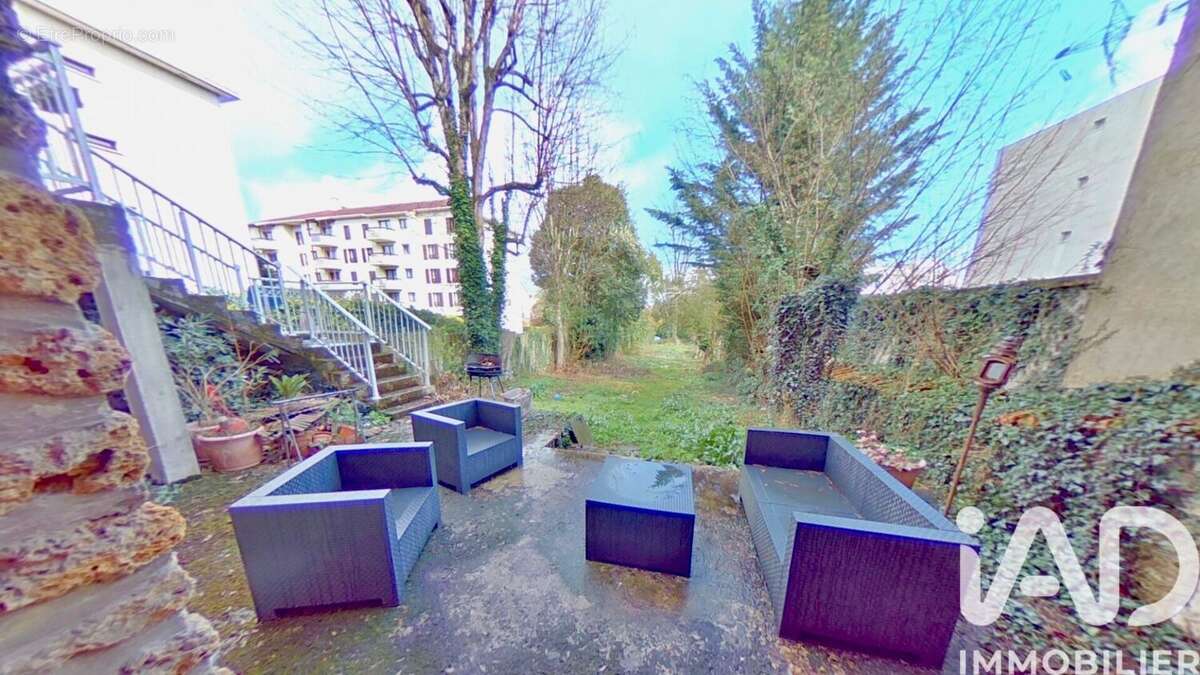 Photo 2 - Maison à THIAIS