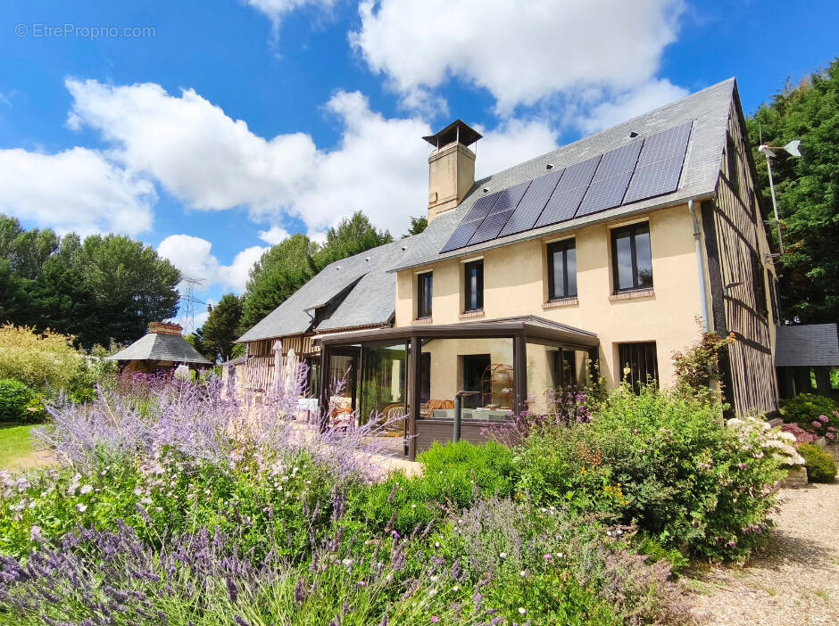 Maison à MONTIVILLIERS