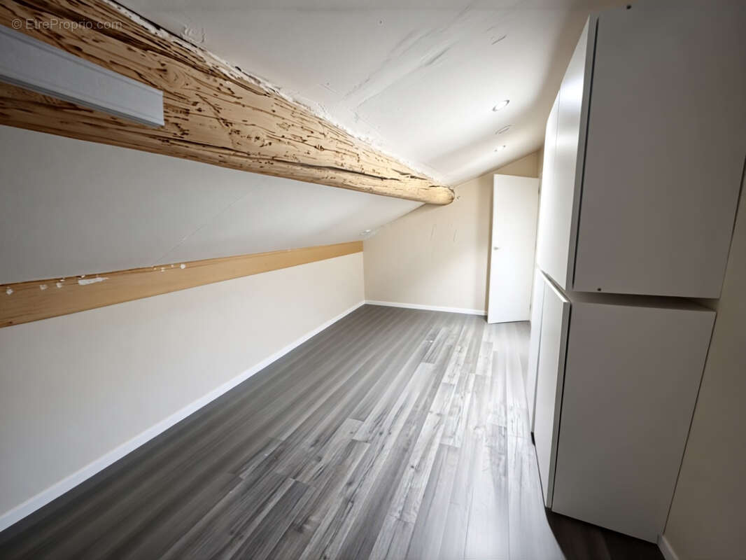 Appartement à CHATEAUNEUF-LES-MARTIGUES