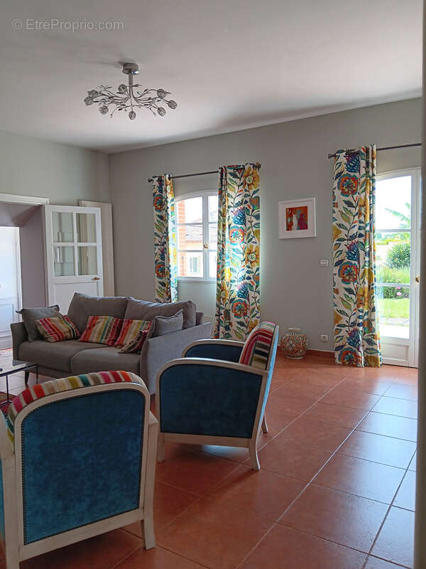 Maison à GRATENTOUR