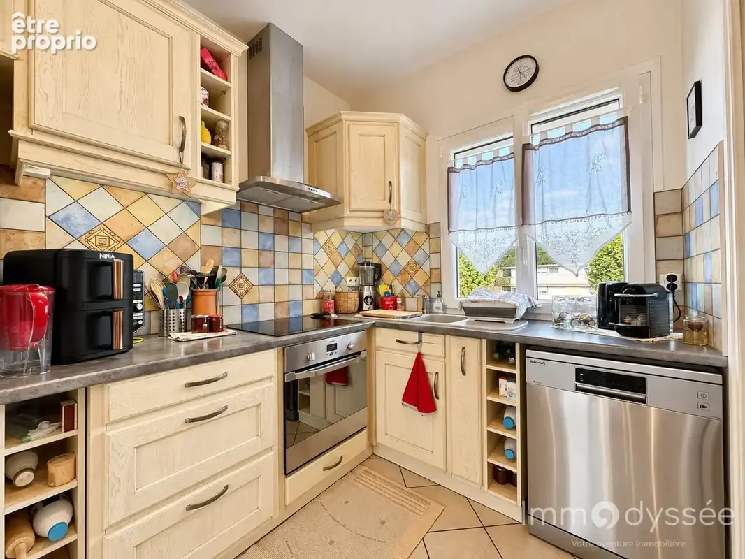 Appartement 5 pièces 86 m² à vendre à Pontault-Combault (77340) - photo 3