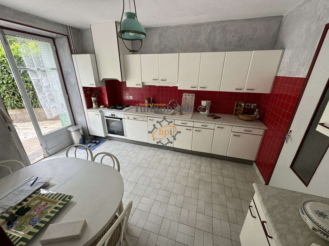 Vente maison avec terrain Saint Affrique, 11 chambres - photo 3