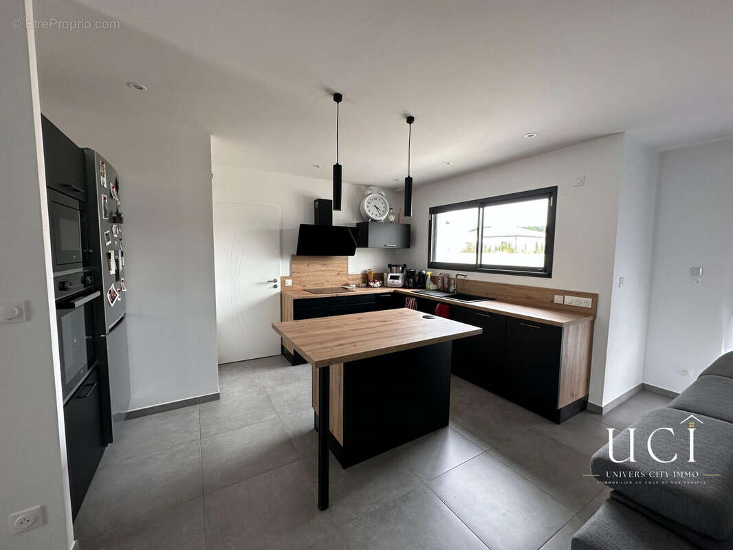 Maison 95 m² à Montbert  - photo 3
