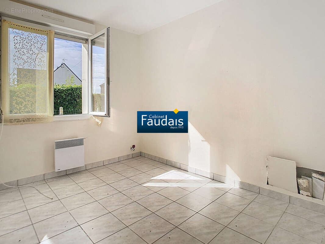 Maison à SURVILLE