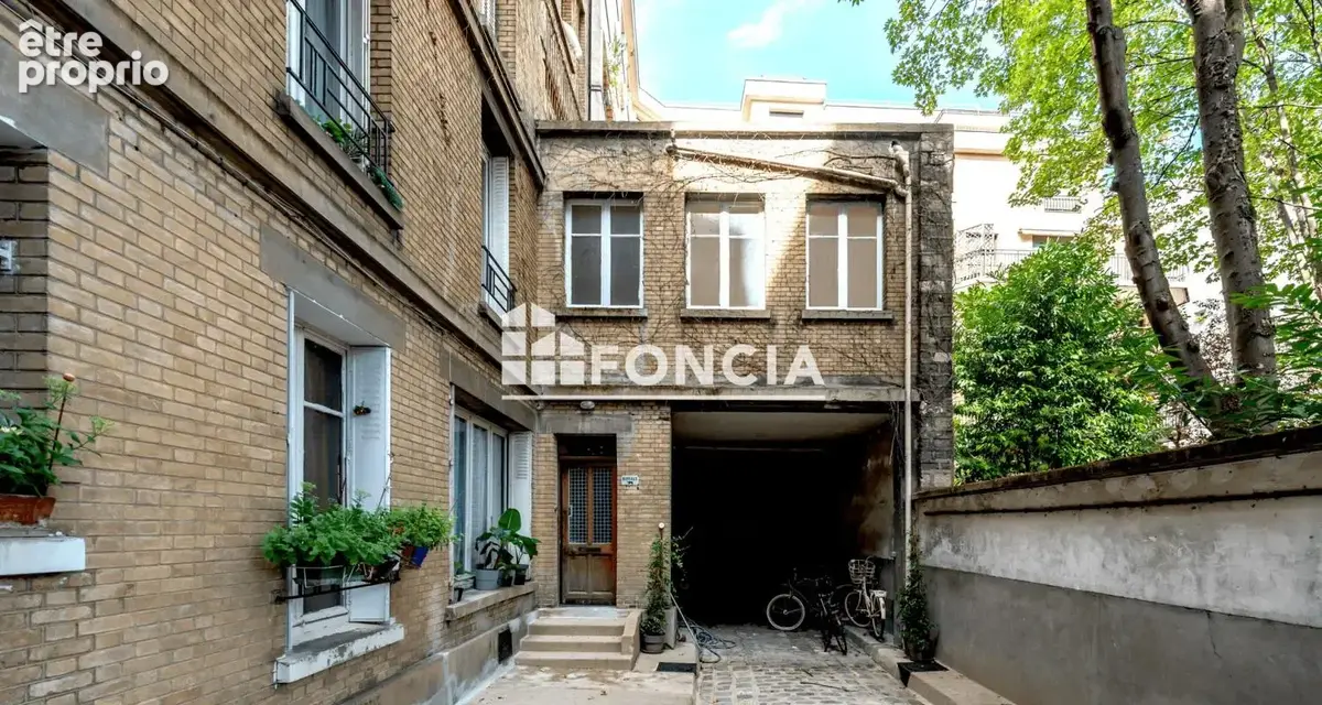 Petite maison au coeur du xiveme arrondissement metro alesia - photo 1
