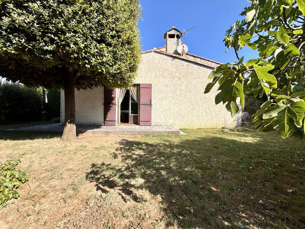 Vaison proche centre   villa au calme à rafraichir - photo 2