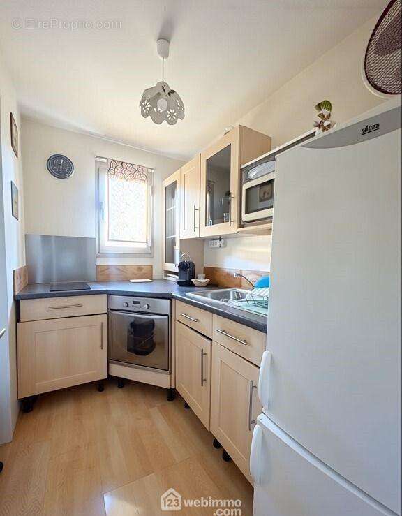 Cuisine indépendante, lumineuse et parfaitement agencée. - Appartement à SAINTE-MAXIME