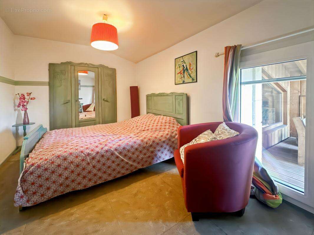 Maison à LIVRON-SUR-DROME