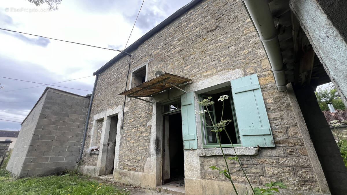 Maison à BLANNAY