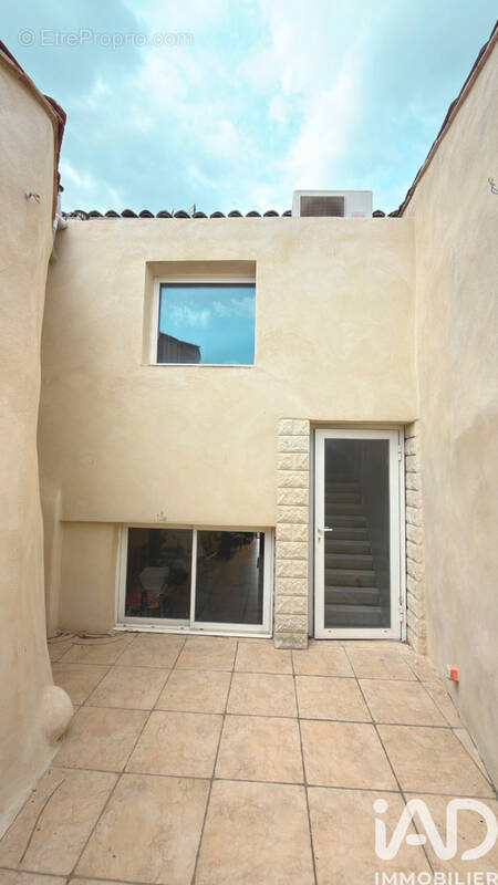 Photo 1 - Maison à PEYROLLES-EN-PROVENCE