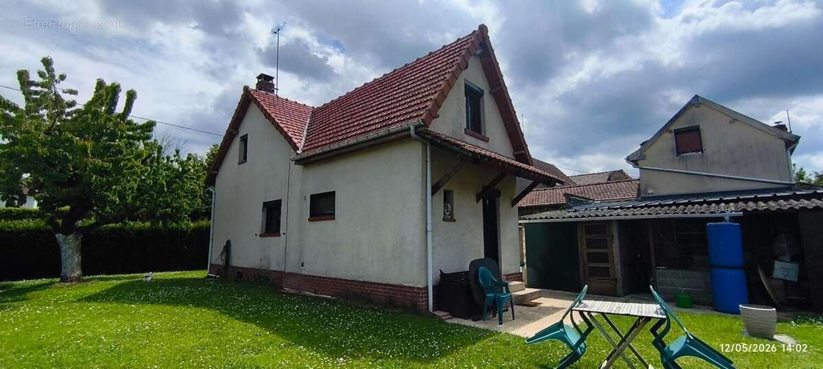 Maison à WOINCOURT