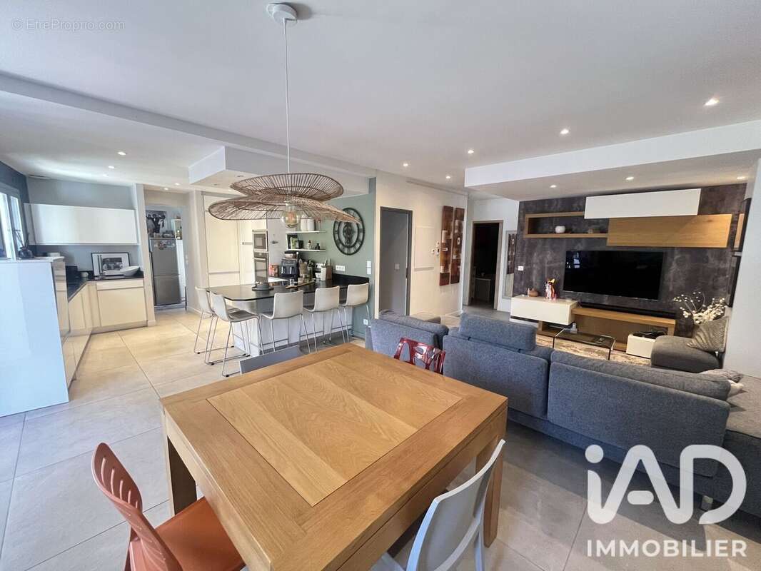 Photo 2 - Appartement à ANNECY-LE-VIEUX