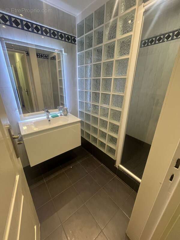 Photo 4 - Appartement à PARIS-19E