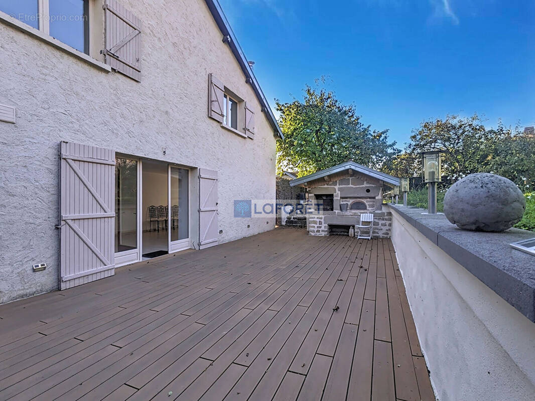 Maison à FRESNES-SUR-APANCE