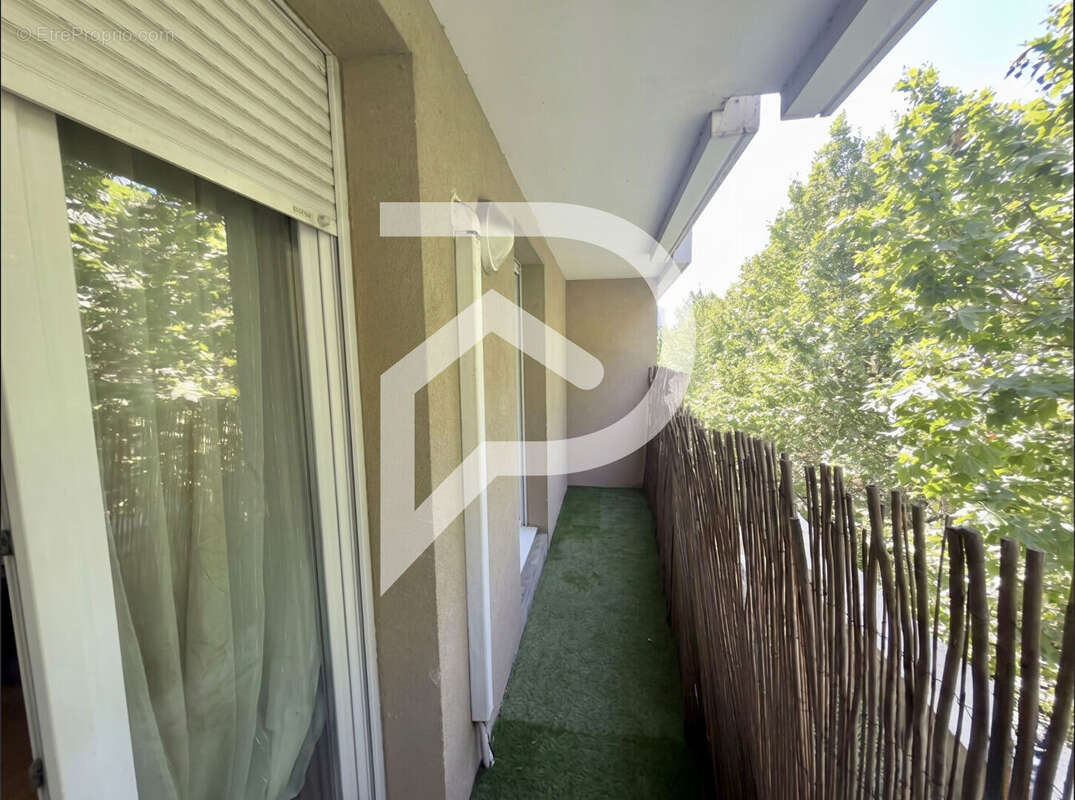 Appartement à MARSEILLE-3E