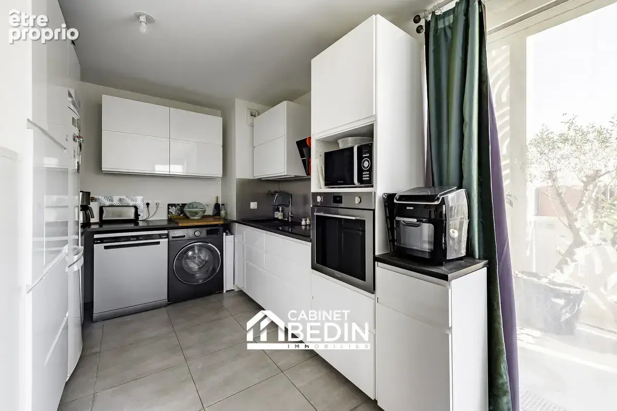 Appartement 4 pièces 80 m² à vendre à Bordeaux (33800) - photo 3