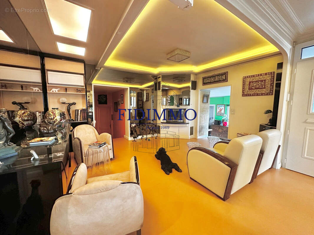 Maison à CHENNEVIERES-SUR-MARNE