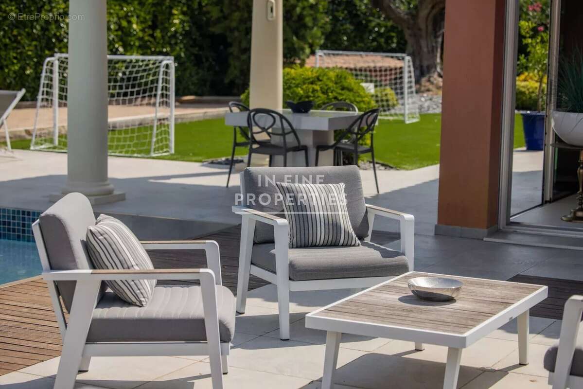 Mougins - villa de plain-pied- 4 chambres - photo 6