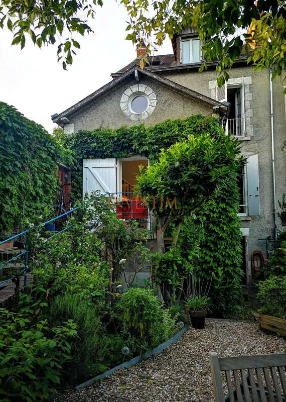 Maison ancienne 4 grandes Chambres - Quartier du Foix Blois - Bords de Loire - photo 17