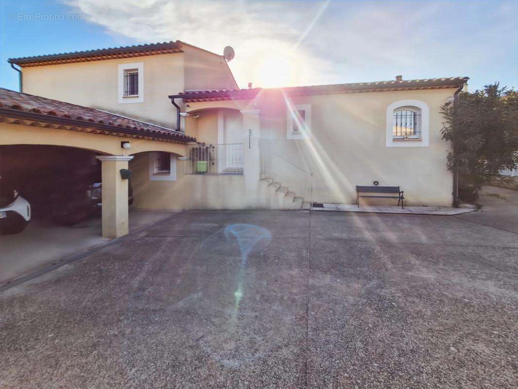 Maison à VILLENEUVE