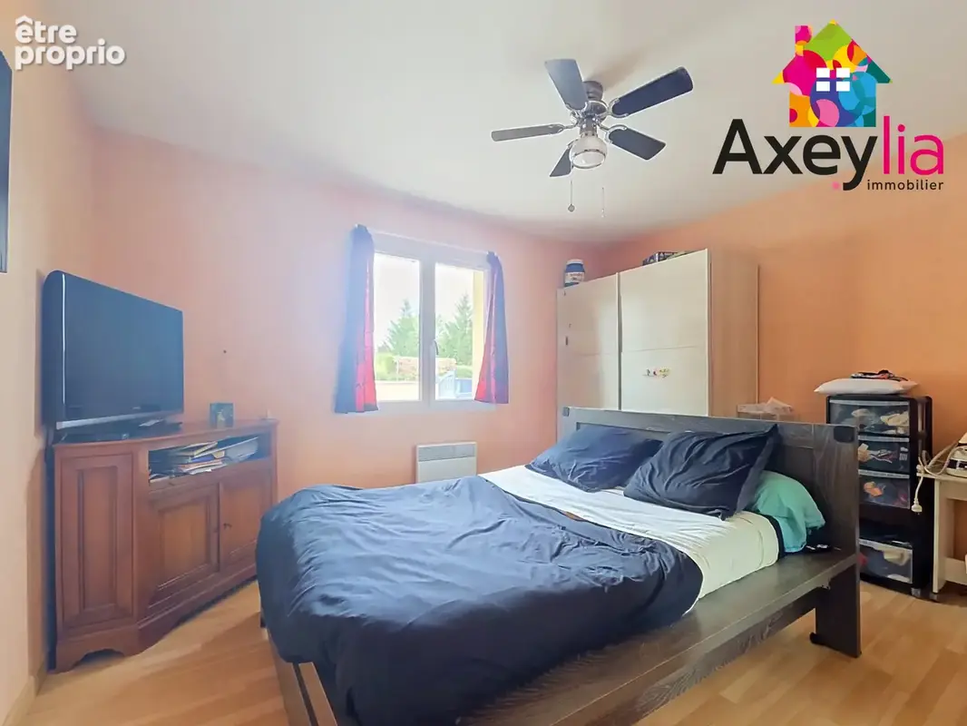 A vendre - renaison - maison de plain pied avec 5 chambres et garage - photo 7