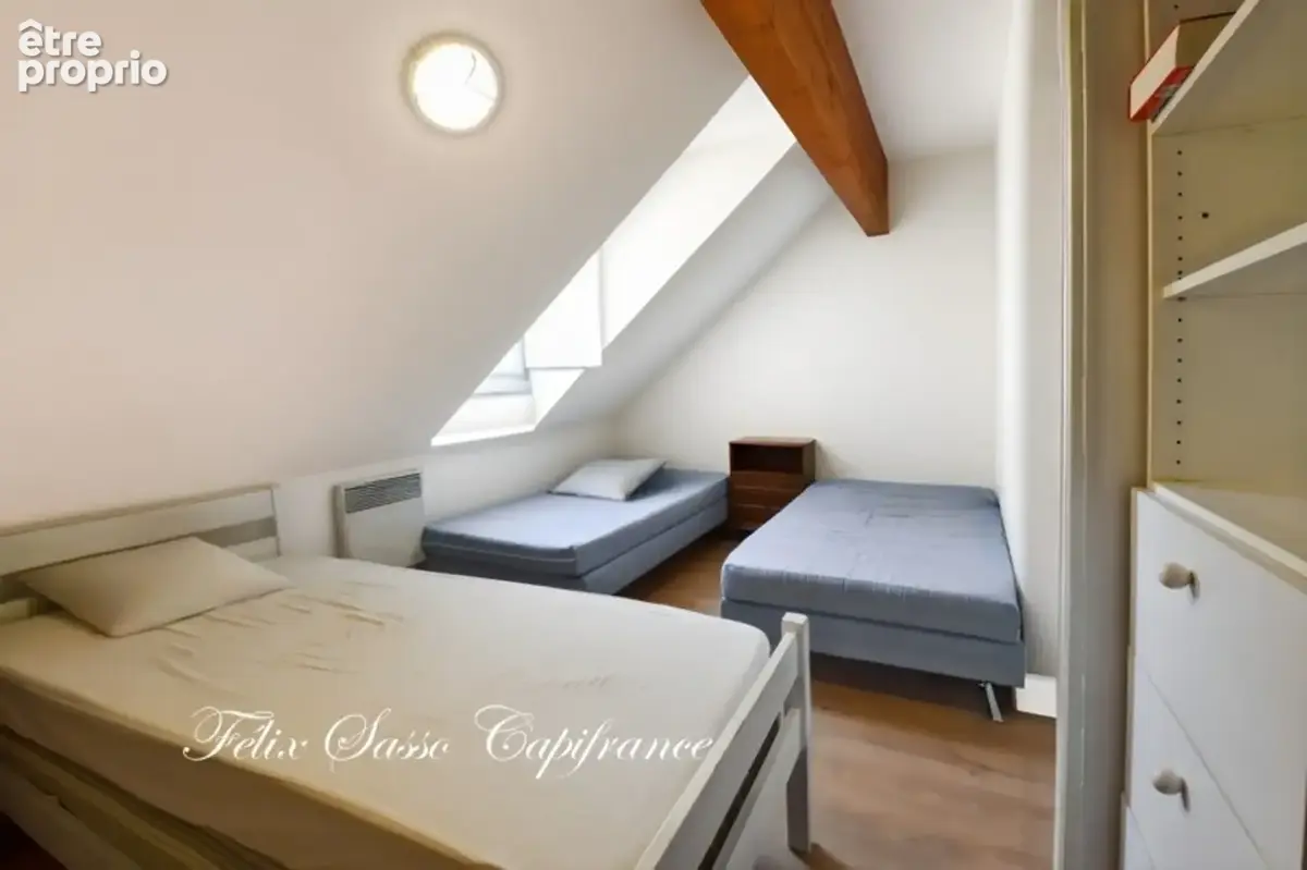 LUZ-SAINT-SAUVEUR (65), en exclusitivé, bel appartement duplex T4 au coeur du village ! - photo 8