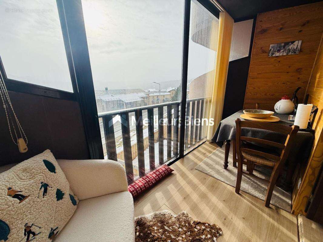 Appartement à LES ANGLES