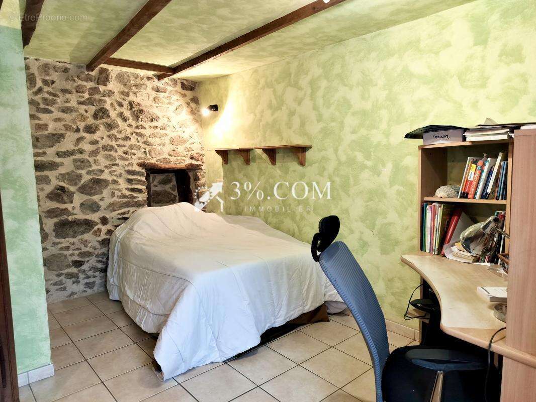 Maison à SAINT-ROMAIN-DE-LERPS