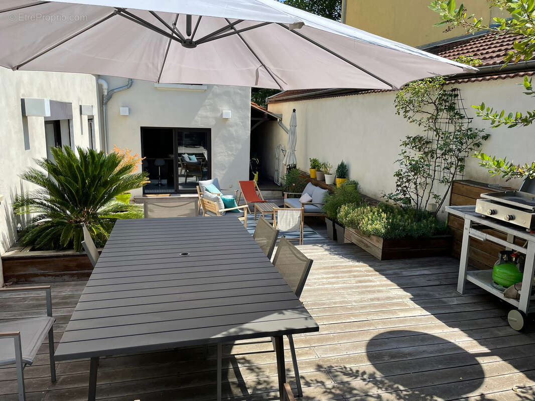 Maison à CALUIRE-ET-CUIRE