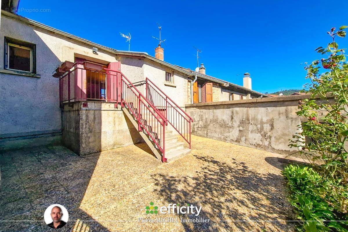 Appartement à MONTROTTIER