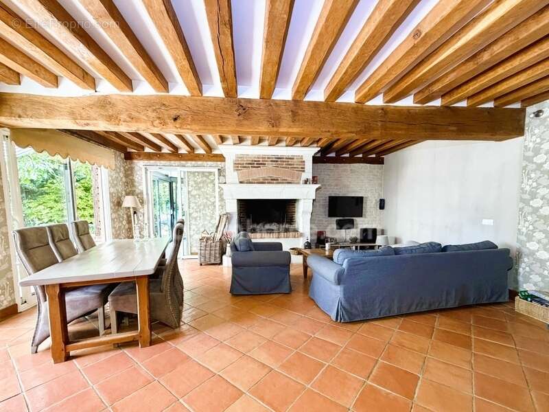 Maison normande de caractère de 162m² avec dépendances, 6 pièces, 3 chambres, plan d'eau et parc paysager - CERNAY (14290) - photo 6