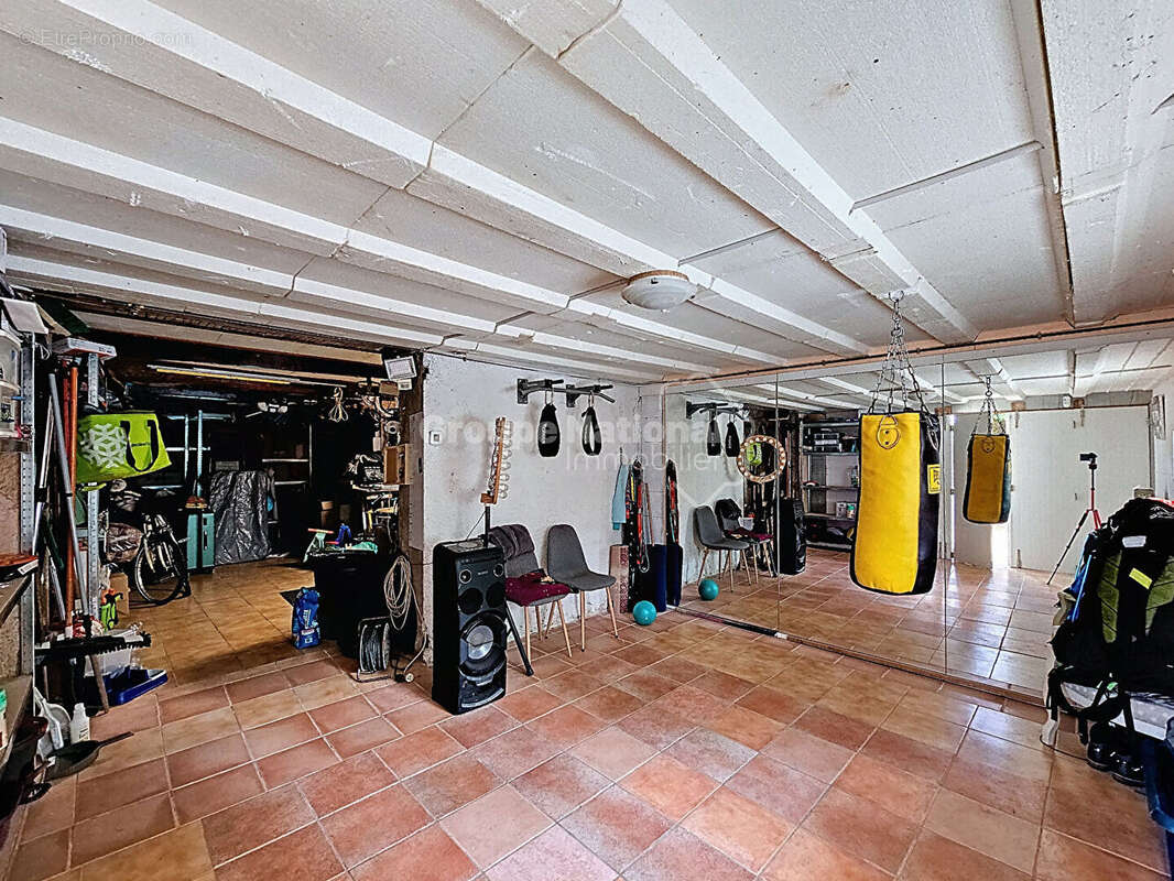 Maison à MONTAUROUX