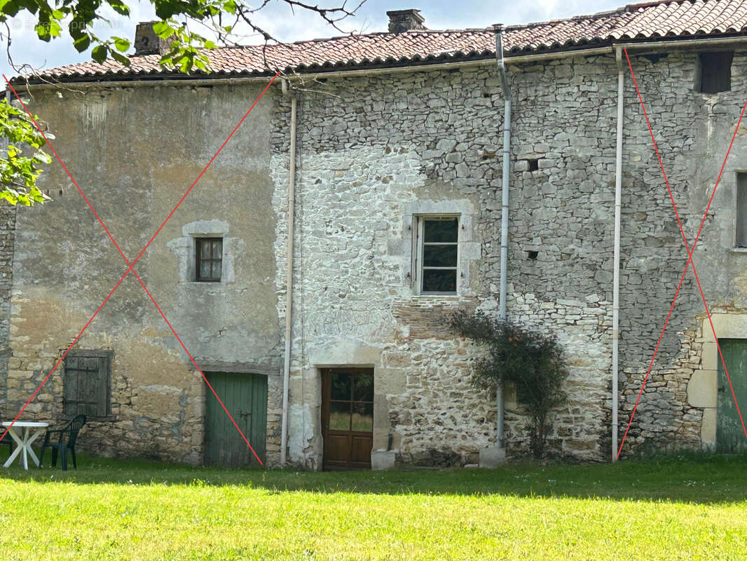 Maison à CELLEFROUIN