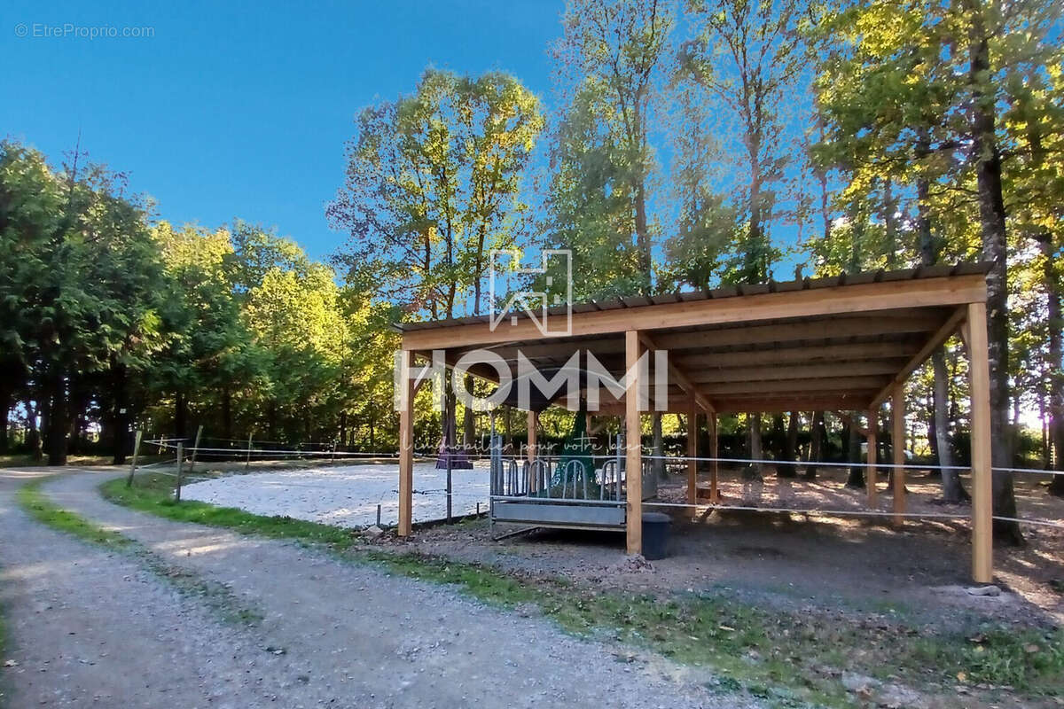 Maison à LE CELLIER