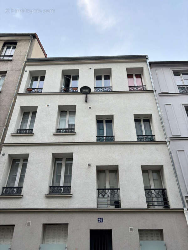 Appartement à PARIS-18E