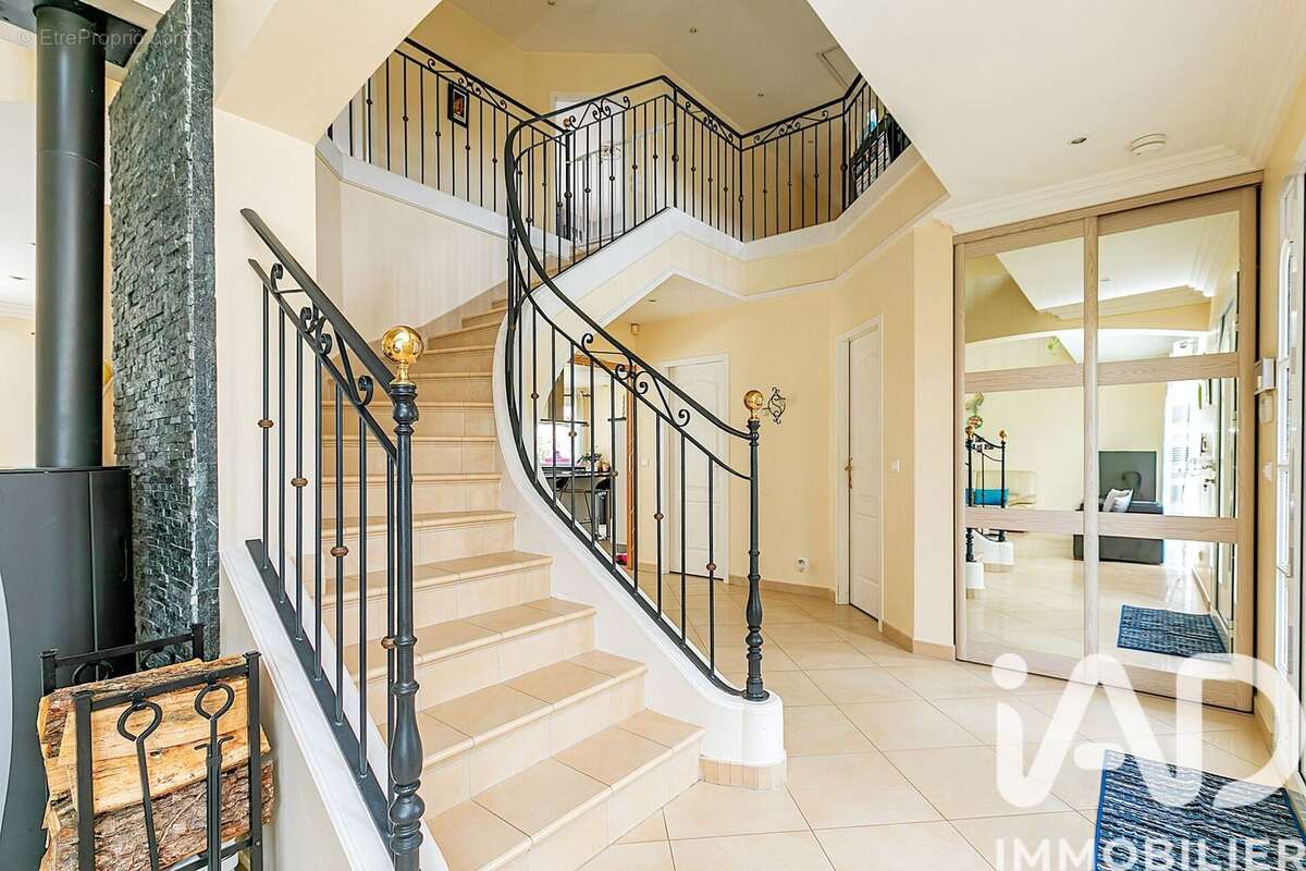 Photo 3 - Maison à BRIIS-SOUS-FORGES