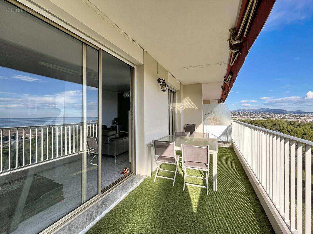 Vue mer panoramique et hippodrome, étage élevé, résidence d'exception - photo 3