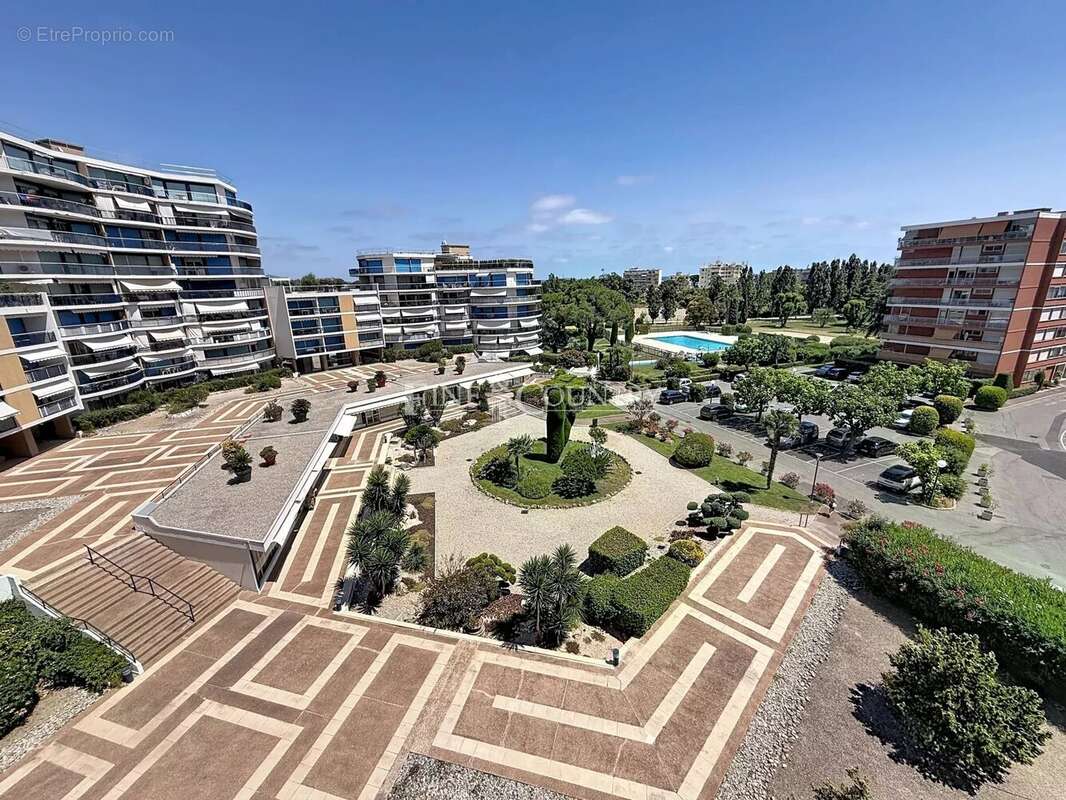Appartement à MANDELIEU-LA-NAPOULE